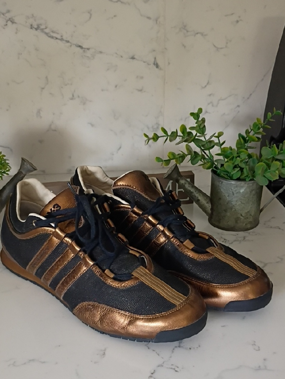 YOHJI YAMAMOTO Y-3 Men's Metallic Bronze & Black Casual Sneakers